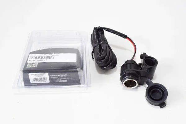 ACCMOTOSOCKET - PRESA ACCENDISIGARI DA MANUBRIO TUBOLARE -CELLULARLINE- Miglior Prezzo