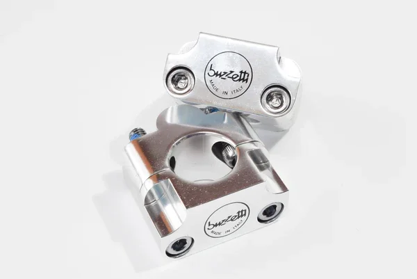 Prezzo Di Fabbrica 2407 - COPPIA MORSETTI MANUBRIO CROSS-ENDURO-SUPERMOTARD DIAMETRO INTERNO 28
