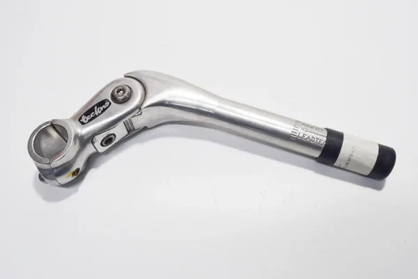 4435 - ATTACCO MANUBRIO REGOLABILE BICI MTB ULTIMO MODELLO Offerta Limitata