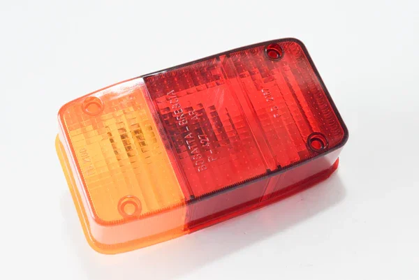Offerta Del Giorno FRP427SX - CORPO LUMINOSO POSTERIORE SINISTRO NON ORIGINALE PER PIAGGIO APE MP 550 600