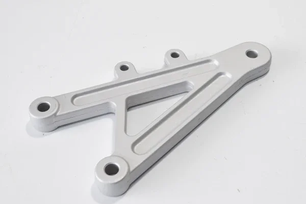 Esclusivo 00H01504121 - SUPPORTO PEDANA ANTERIORE DESTRA ORIGINALE GPR 50-125 2T