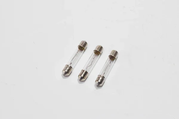 202105KIT 3PZ - KIT 3 LAMPADINE A SILURO 6V-5W 6X36 Offerta Lampo