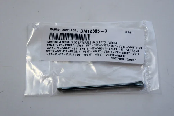 Subito Disponibile DM123852 - COPPIGLIA ASTA DADO TAPPO SERB.VESPA
