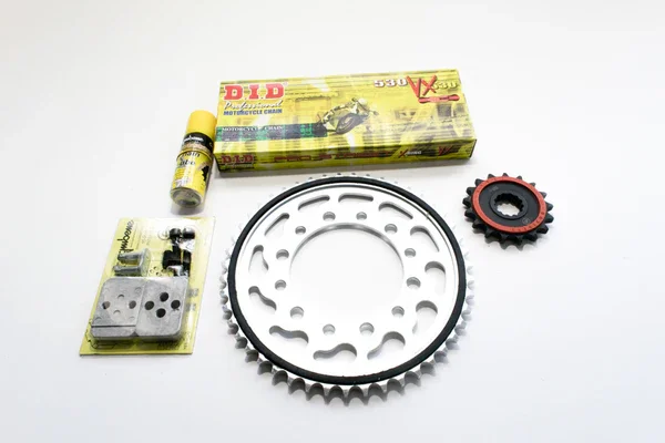 375715000 - KIT TRASMISSIONE PASSO 530 YZF R1 1000 2009>2014 Novità