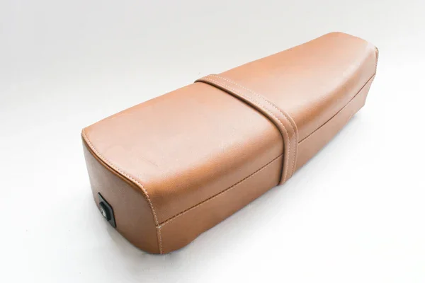 SE1060 - SELLA VESPA 50/125 PK COLORE: MARRONE Spedizione Espresso