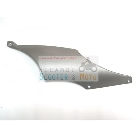 Chiusura Inferiore Dx Codone Grigia Aprilia Gulliver 50 Acqua 96-98 Occasione Imperdibile