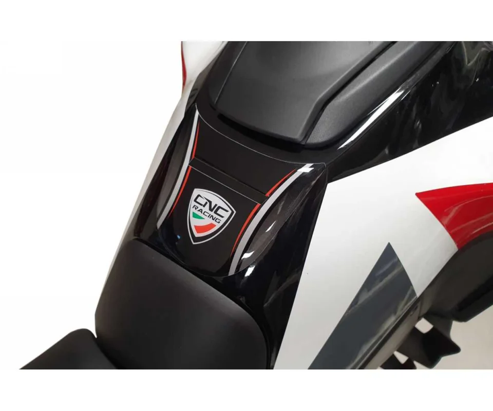 Adesivo Protezione Serbatoio Carburante Cnc Racing Nero Ducati Multistrada V4 Pikes PeakModelli dal 2022 al 2026 FP010B Esclusivo